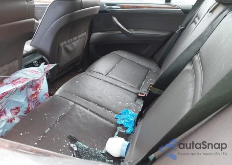 2008 BMW X5 4.8I z USA, uszkodzony, nr VIN 5UXFE835X8LZ36816